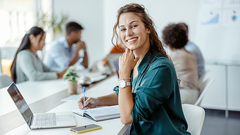 Aquí hay trabajo - Cursos de digitalización para buscar empleo - Ver ahora