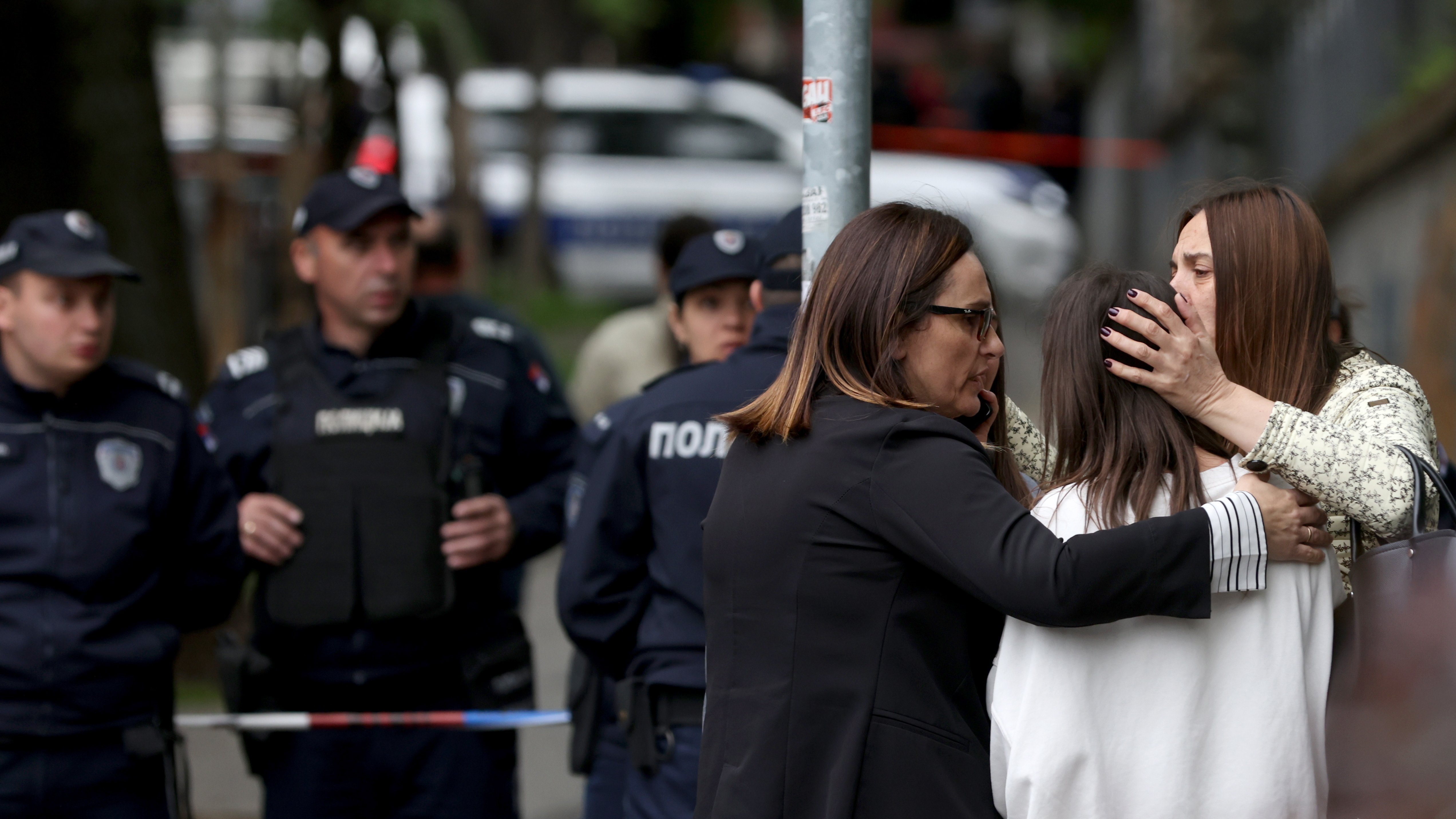 Al Menos Nueve Muertos En Un Tiroteo En Una Escuela De Belgrado