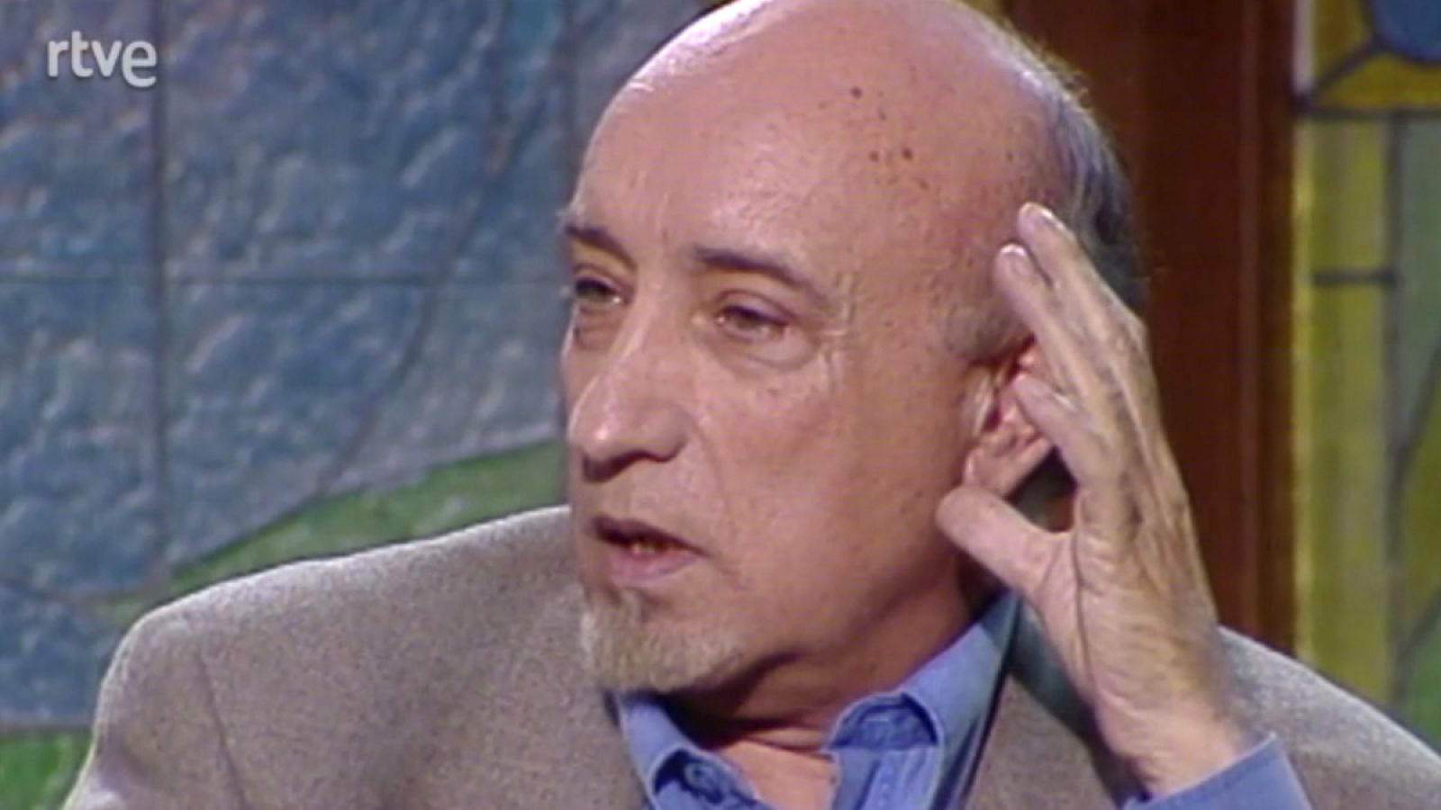 Cerca de ti - Manuel Vicent