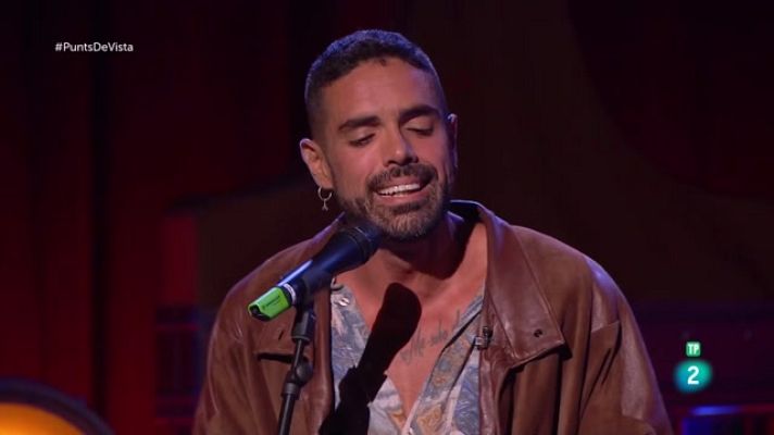 'Los Rebujitos' interpreten 'Son los besos'