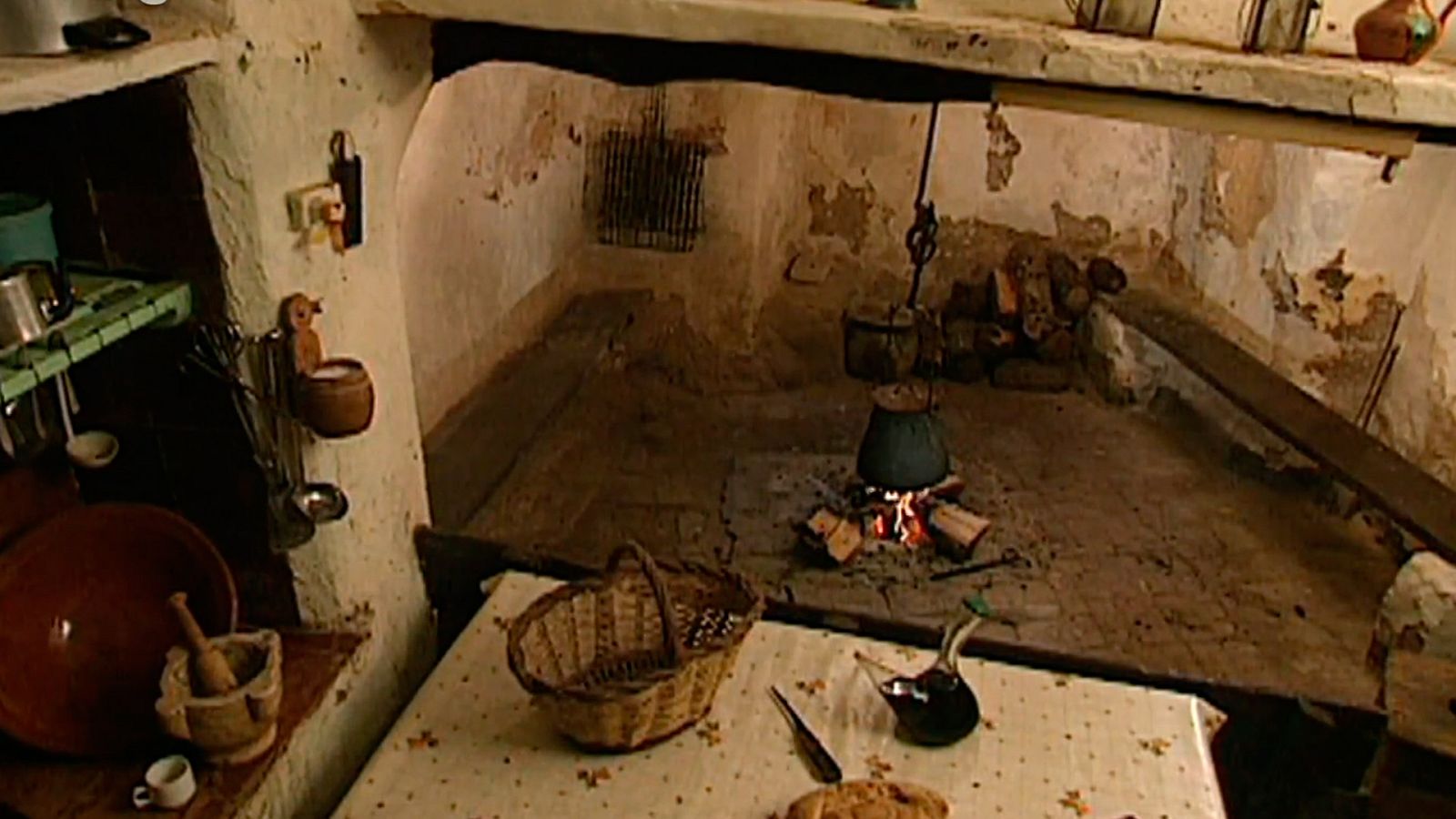 Arxiu TVE Catalunya - Catalunya retalls - Sota teulada