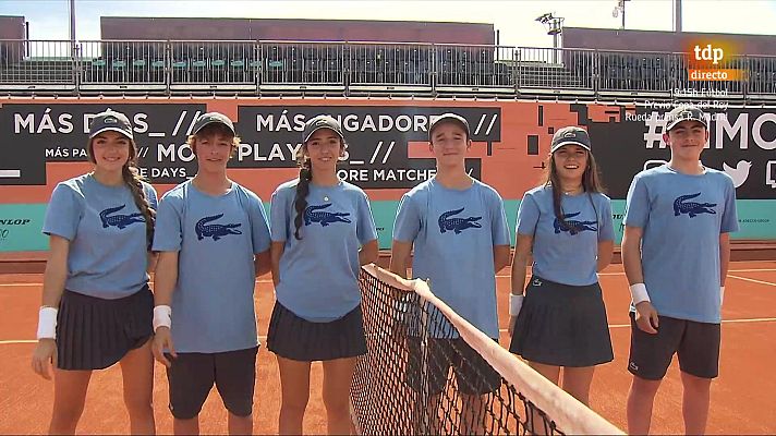 Mutua Madrid Open El silencioso trabajo de los recogepelotas