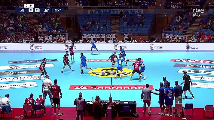  - Sinfín tira de heroica para forzar los penaltis definitivos pero cae ante Valladolid en cuartos de Copa del Rey