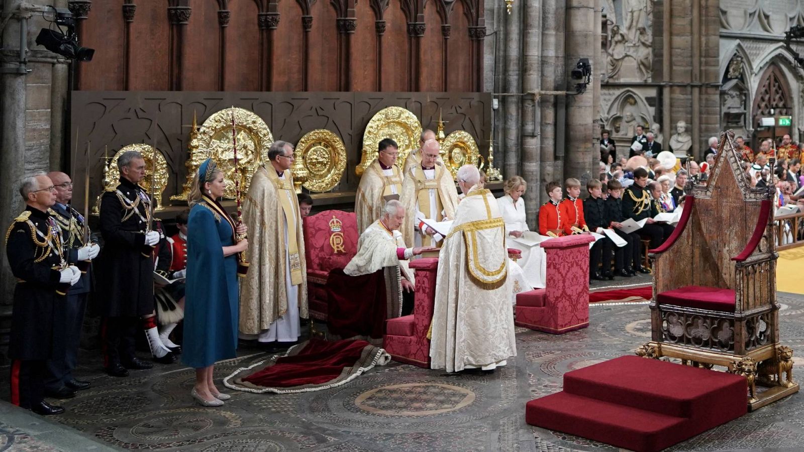 Juramento de Carlos III como líder de la Iglesia Anglicana
