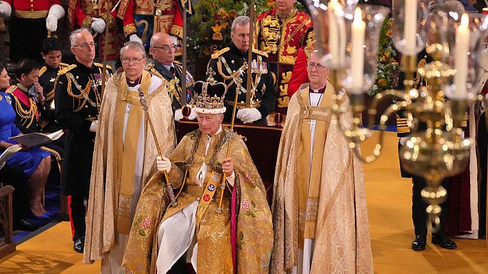 Telediario Fin de Semana - Pompa y tradición en la coronación de Carlos III y Camila