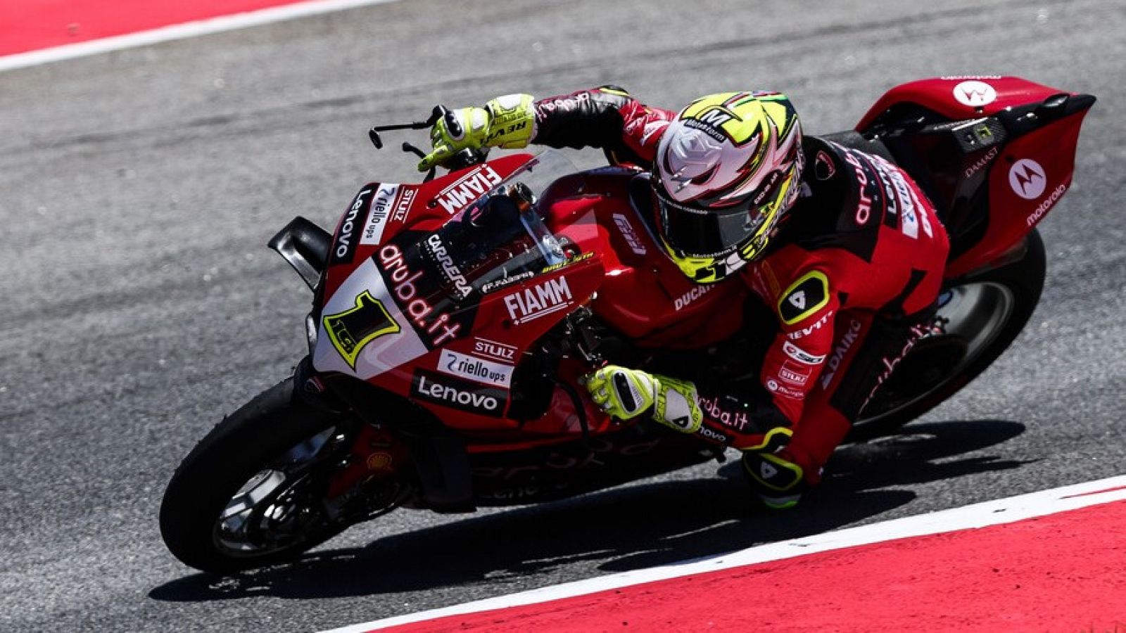 Mundial SBK: Bautista gana la Superpole Race de Montmeló