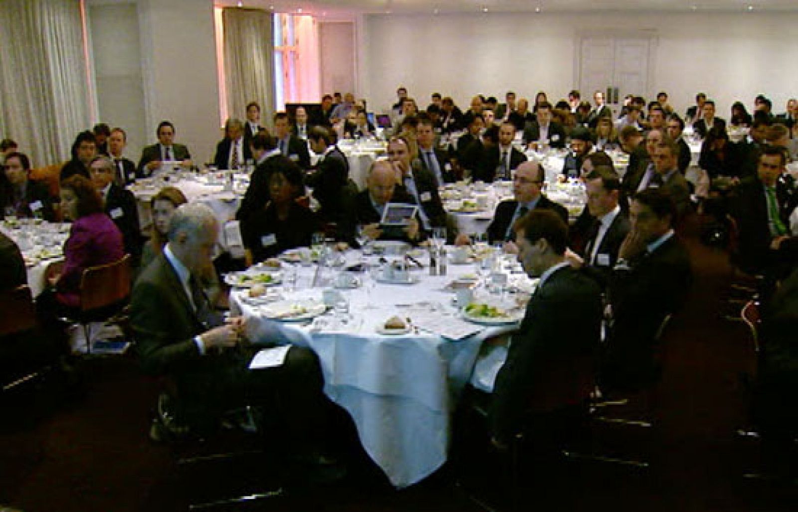 El secretario de Estado de Economía, Manuel Campa, ha expuesto a un grupo de inversores los planes del Gobierno.