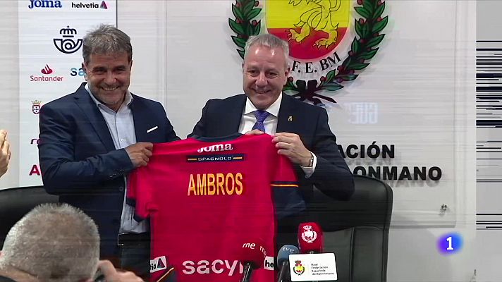 Telediario 1 - Ambros Martín, presentado como nuevo seleccionador de las Guerreras