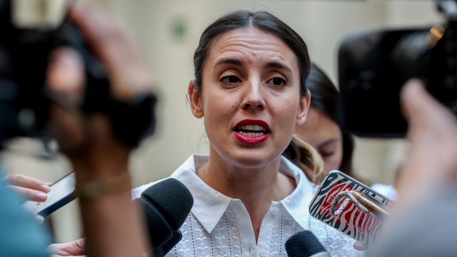 Montero celebra el aval del TC a la ley del aborto: "Este derecho ha sido gracias al movimiento feminista"