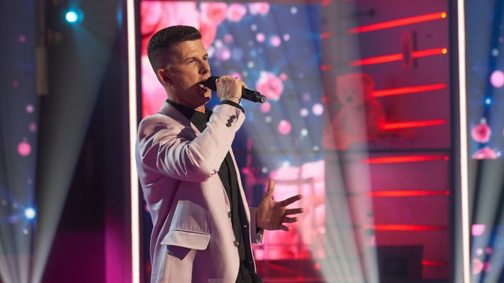 Cover Night - Jesús González canta 'Una rosa es una rosa'