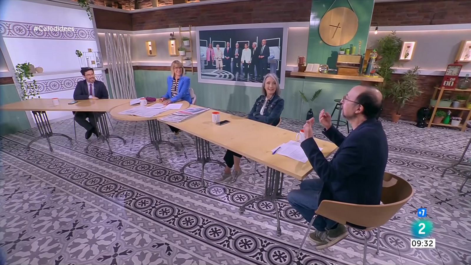 Debat d'alcaldables a RTVE, els cartells electorals i Eurovisió 2023