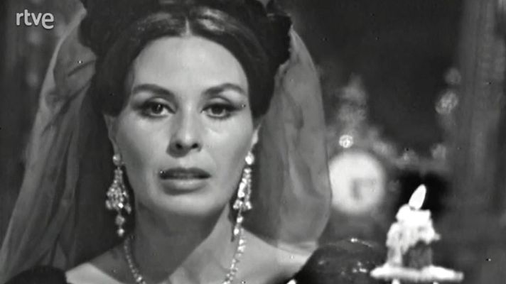 Estudio 1 - El águila de dos cabezas