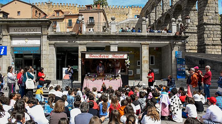 Telediario 1 - 'Titirimundi', un festival de teatro que vende 10.000 entradas en un solo fin de semana