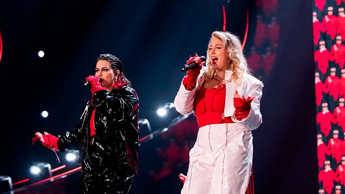 Eurovisión - Austria: Teya & Salena cantan "What The Hell Is Edgar?"