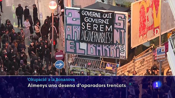 L'Informatiu - La nit acaba sense incidents greus després de les concentracions contràries a plaça Bonanova