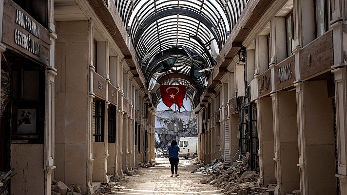 Telediario 2 - Expectación en Turquía ante la cita electoral de este domingo