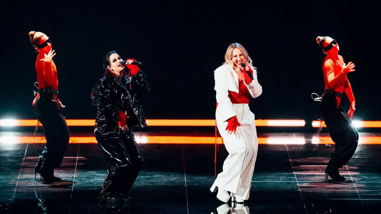 Eurovisión 2023 - Austria: Teya & Salena cantan "What The Hell Is Edgar?" en la final