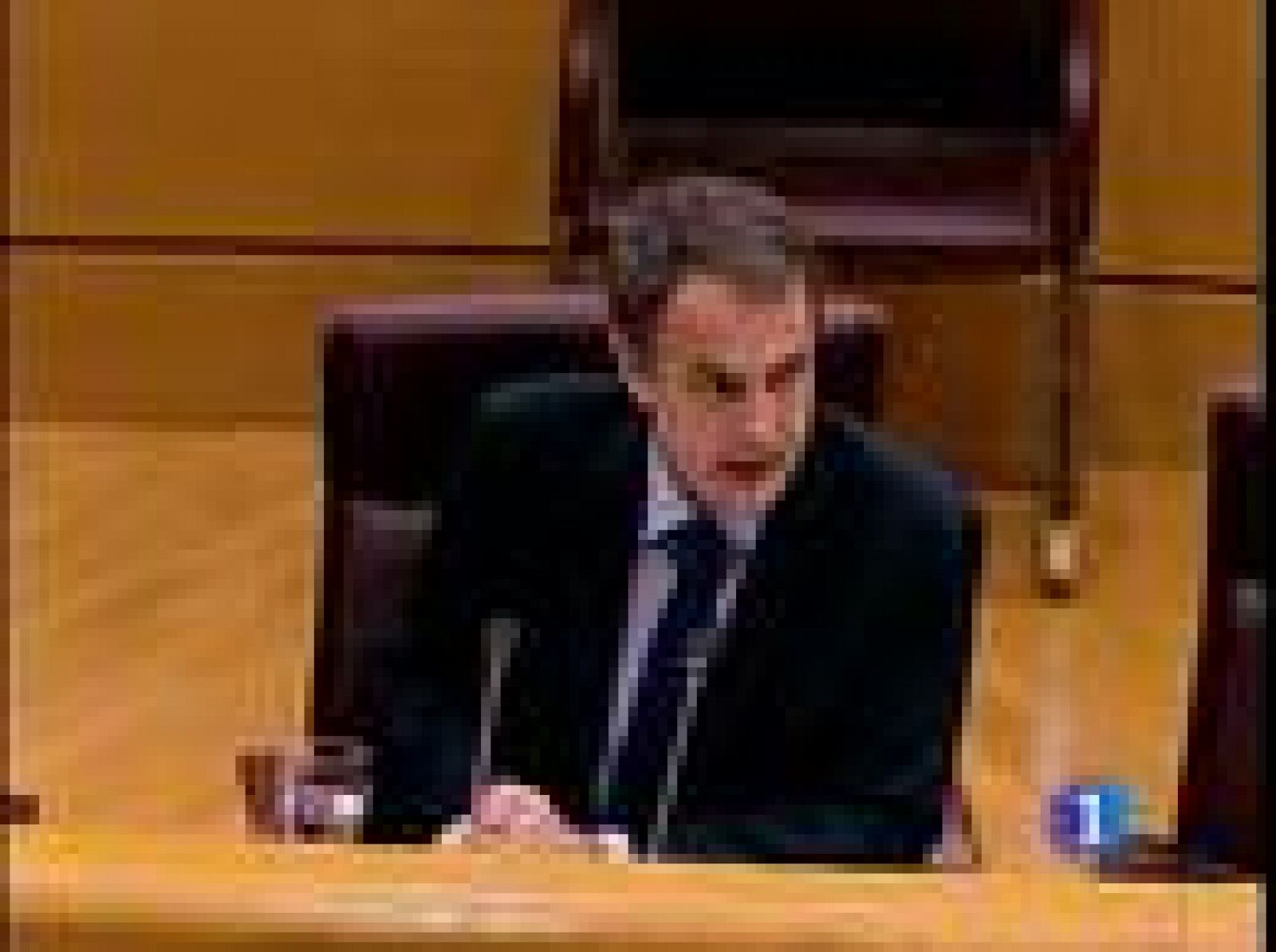Lo aprobará el viernes, según ha anunciado hoy el presidente Rodríguez Zapatero en el Senado. Ha sido en una reunión con su grupo parlamentario para explicarles su planes y reformas frente a la crisis.