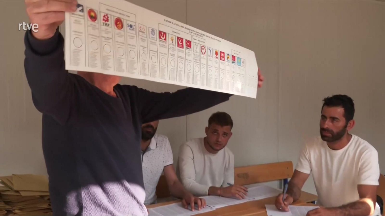 Informativo 24 horas - 20h - 14/05/23 - ver ahora