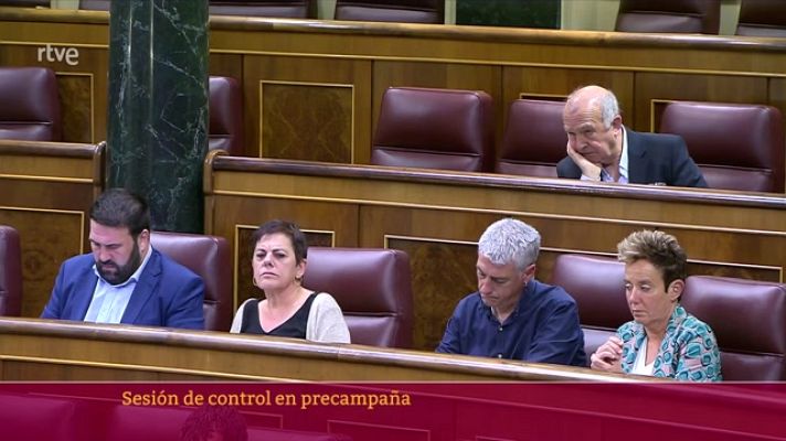 Parlamento - Las listas de Bildu en la sesión de control