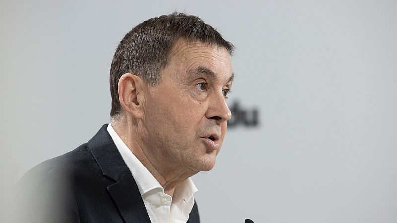 Otegi aplaude la renuncia de los candidatos condenados de ETA por delitos de sangre 