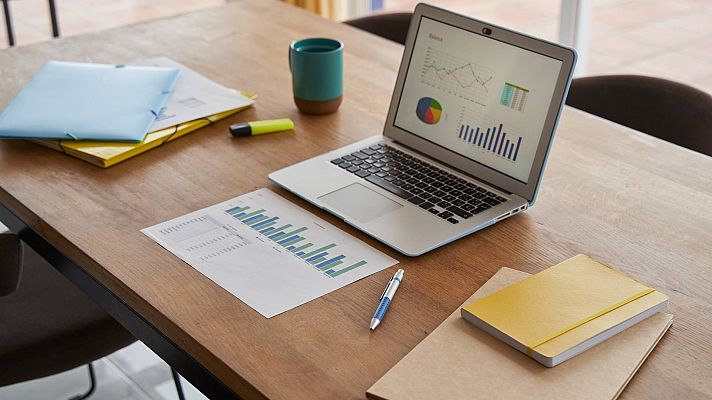 Telediario 1 - Estudios con más salidas laborales: medicina, ingenierías o informática