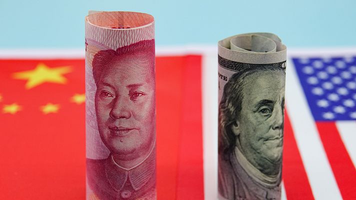 Telediario 2 - China desafía a EE.UU.: El yuan crece a costa del dólar