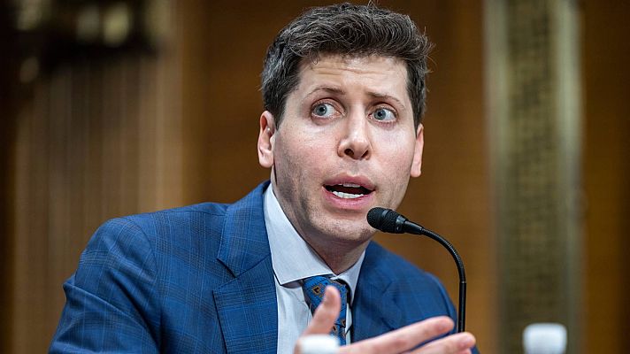 Telediario 2 - El creador de ChatGPT pide al Congreso de Estados Unidos que regule la Inteligencia Artificial