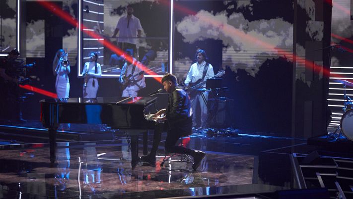 Pablo López abre la final de Cover Night con 'Quasi'