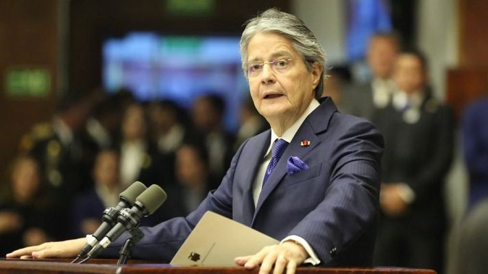 El presidente de Ecuador disuelve el Parlamento y adelanta elecciones