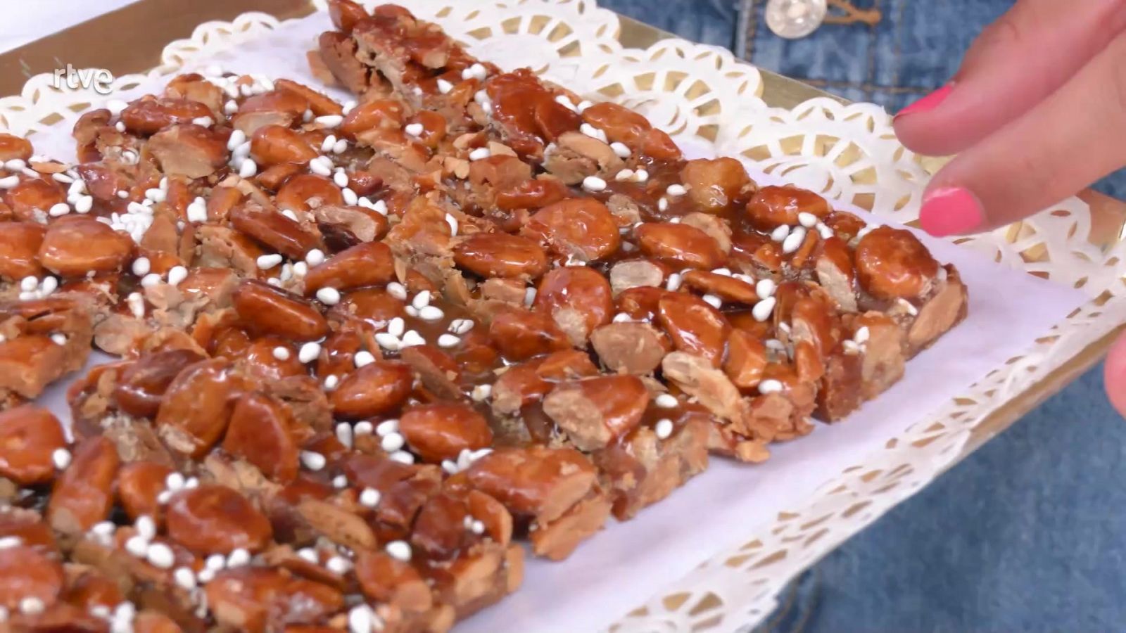 Turrón guirlache con 2 ingredientes y en 2 sencillos pasos - Ahora o nunca | Ver