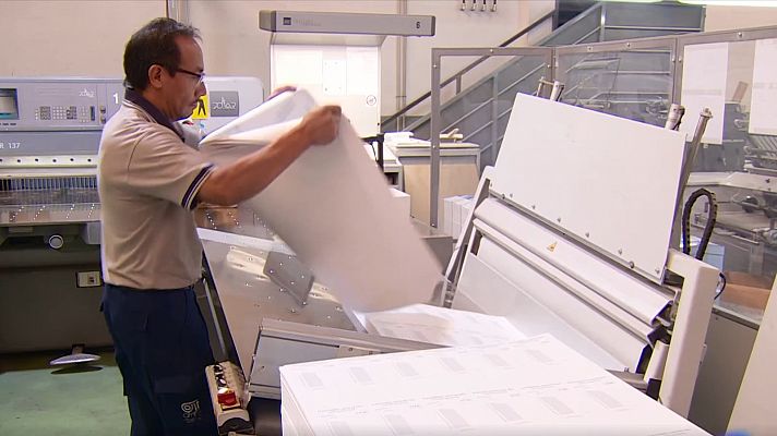 Así se crean las papeletas electorales: entramos en la fábrica donde se imprimen 15.000 pliegos cada hora