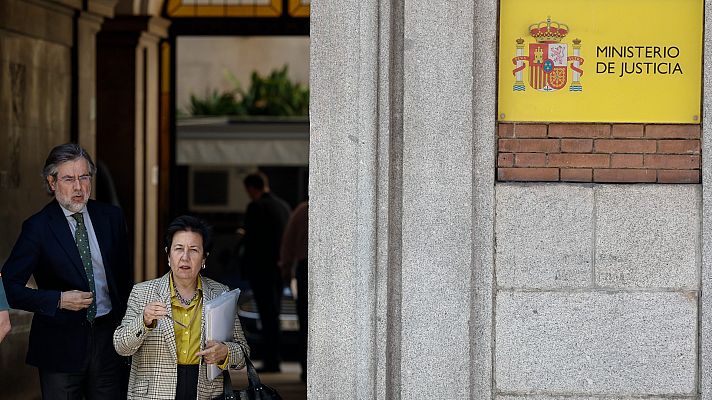 Las asociaciones de jueces y fiscales, salvo la mayoritaria, aceptan la oferta del Gobierno para desconvocar la huelga