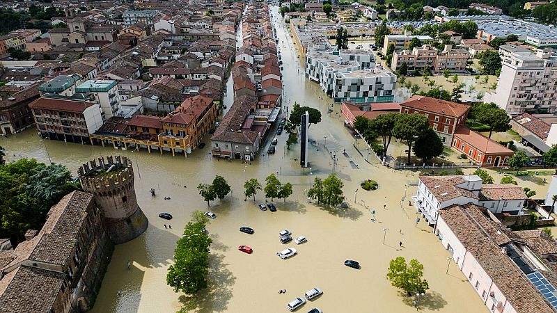 En el norte de Italia continúan las evacuaciones tras las inundaciones con al menos 14 muertos   