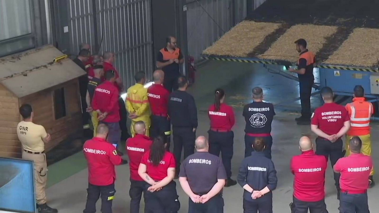 Portugal forma bomberos para afrontar situaciones peligrosas | Ver