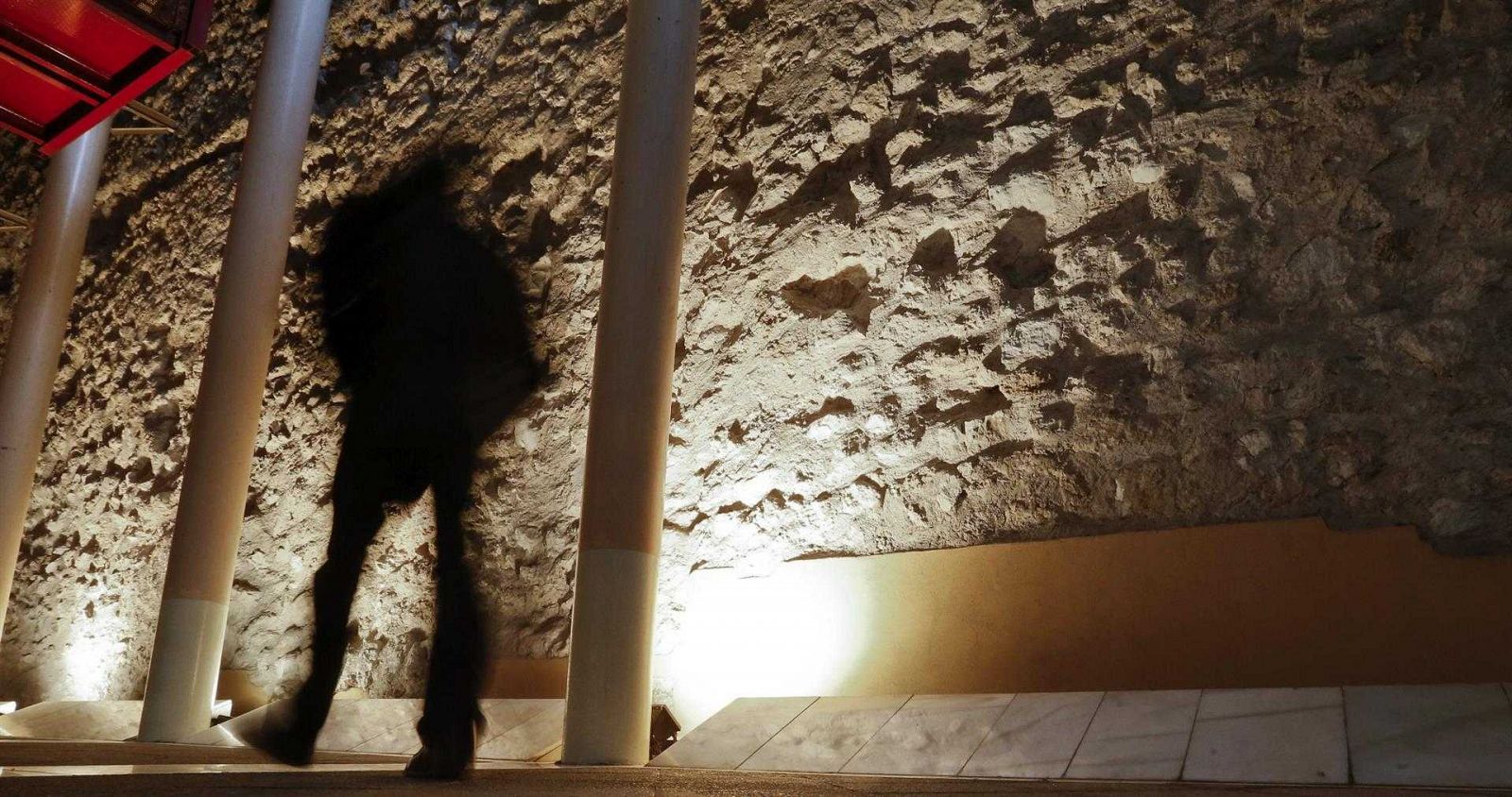 La muralla árabe de Madrid, un fragmento intacto al paso del tiempo