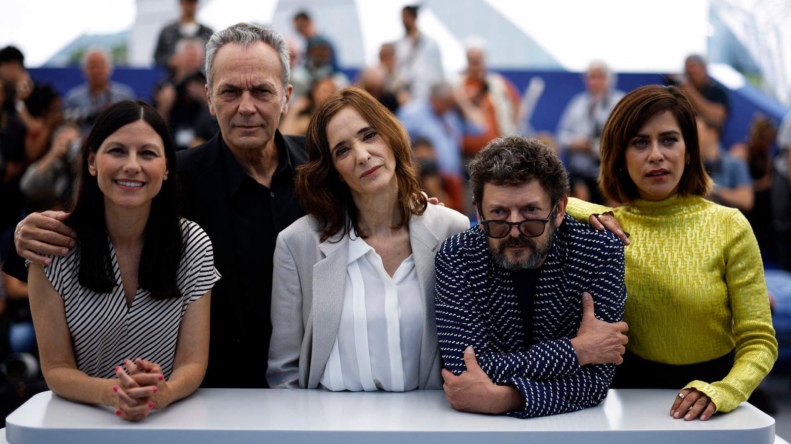 Telediario 1: 'Cerrar los ojos', de Víctor Erice, protagonista en Cannes | RTVE Play