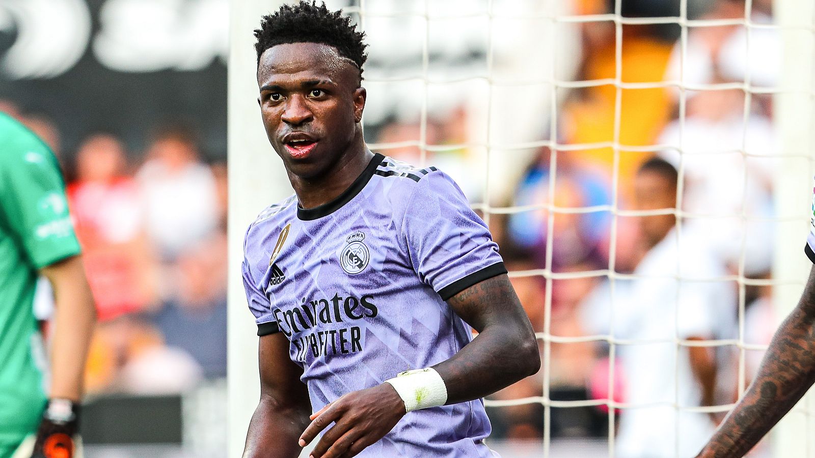 Vinicius, en redes sociales: "No es fútbol, es inhumano"