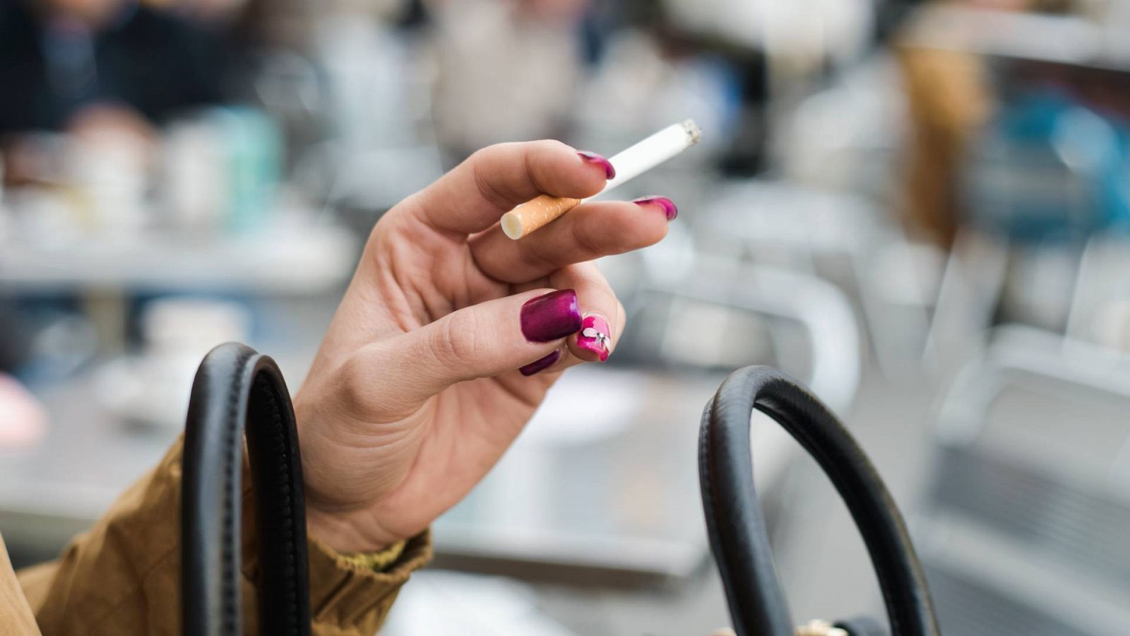 Un 19% de jóvenes en España fuma, según la Sociedad Española de Medicina de Familia Comunitaria  