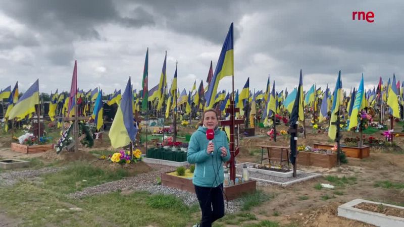Radio 5 Actualidad - Los cementerios ucranianos crecen cada semana - Escuchar ahora
