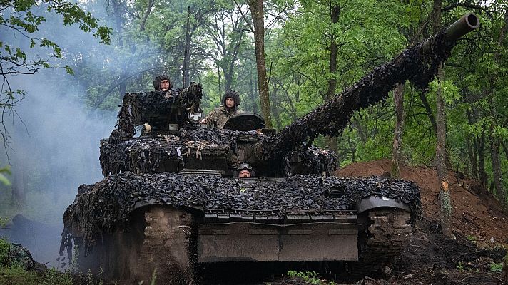 Telediario 1 - Ucrania sigue luchando en Bajmut, pero está lejos de rodear la ciudad