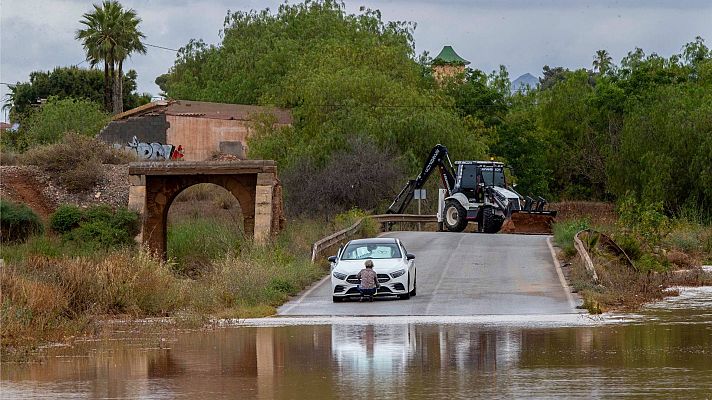 Telediario 1 - La DANA causa graves inundaciones y daños en Comunidad Valenciana, Murcia y Almería