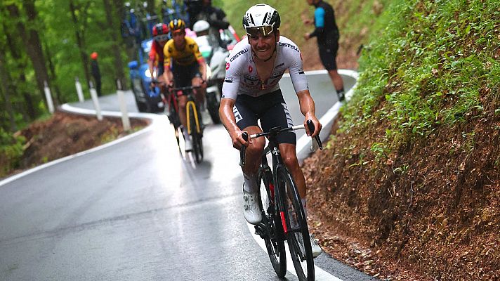 Ciclismo - Joao Almeida anima el Giro de Italia y gana en el Monte Bondone