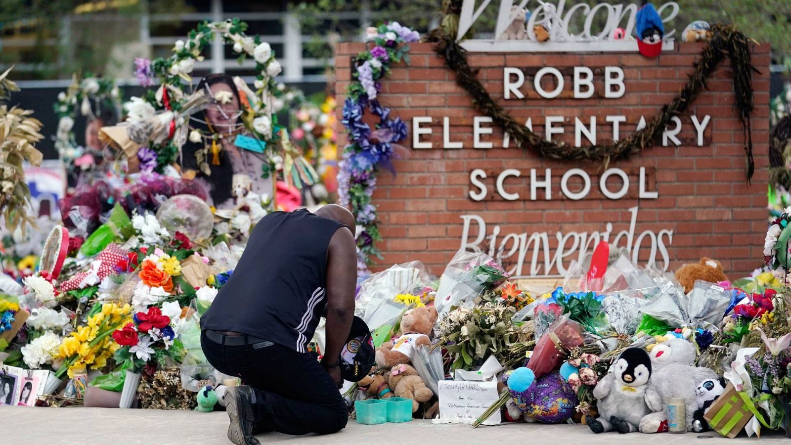 Se cumple un año del tiroteo en una escuela de Uvalde, en Texas  