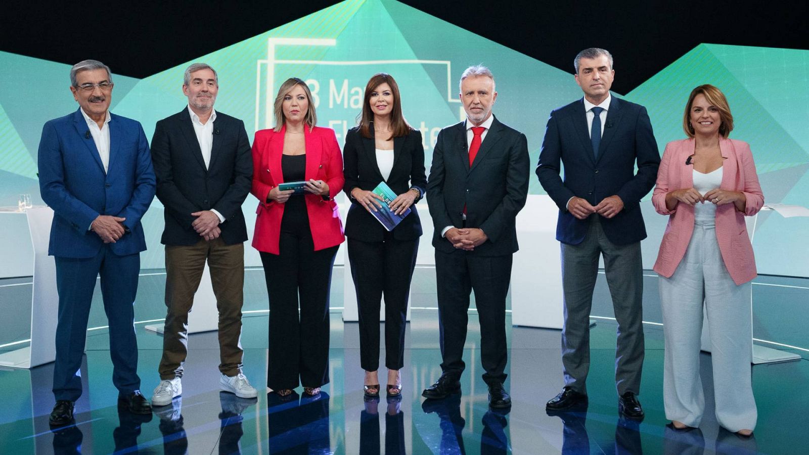 El debate de Canarias enfrenta al bloque progresista con la oposición y mantiene la incógnita de los pactos