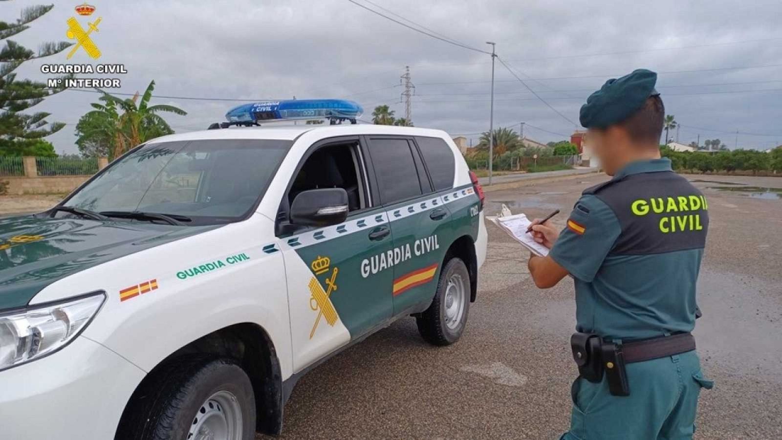 La Guardia Civil detiene a cuatro personas por una supuesta compra de votos en Mojácar, Almería - Ver ahora