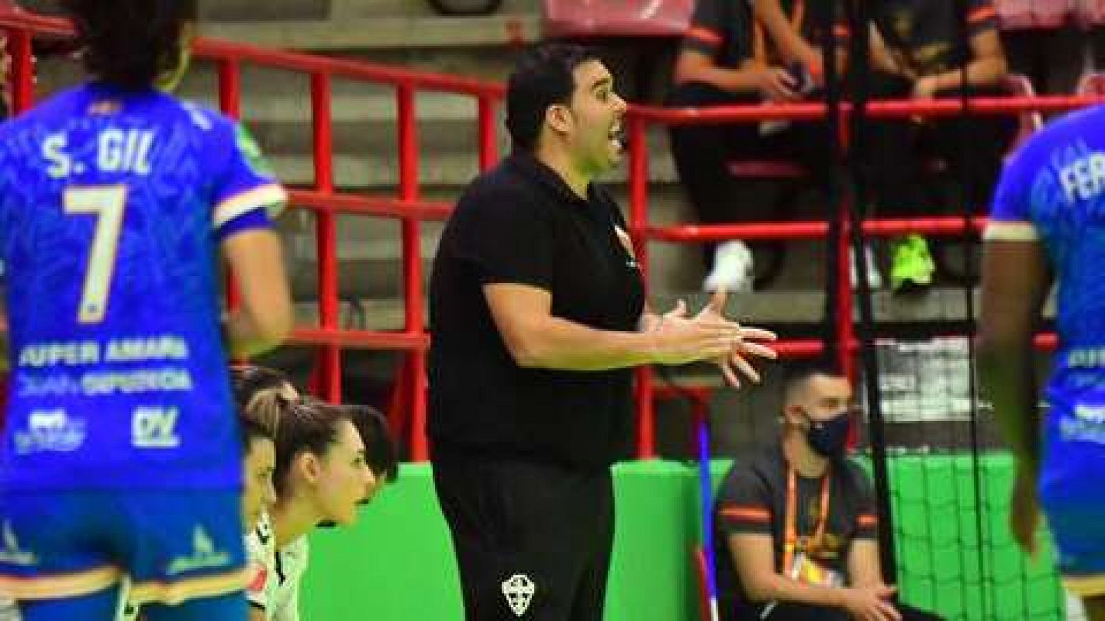 Final Liga Guerreras | Rocamora: "Nos hemos tomado esto como una fiesta del balonmano"