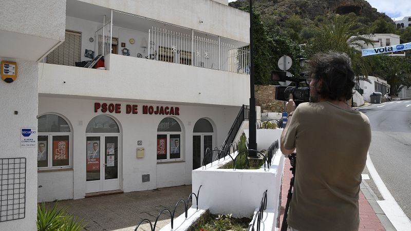 Detenidos los números 2 y 5 del PSOE en Mojácar y otras cinco personas por presunta compra de votos
