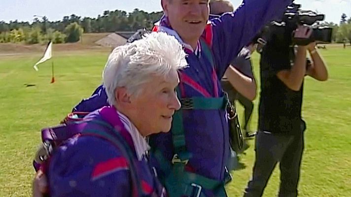 La tarde en 24h - Muere una anciana de 95 años a la que un policía redujo con un táser en Australia