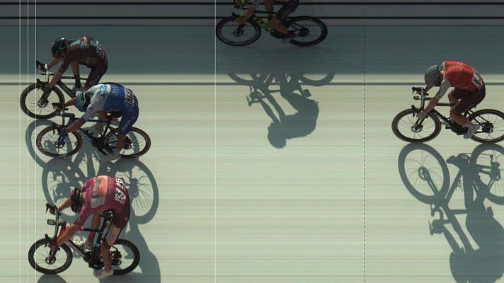 Alberto Dainese gana una 'volata' de foto finish' en el Giro